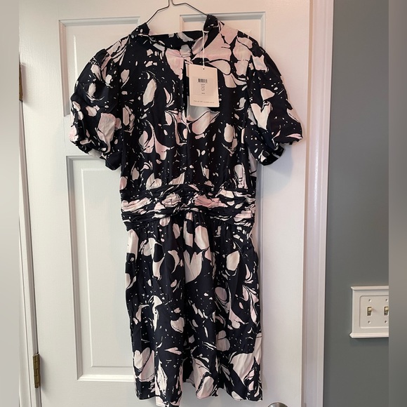 🆕 Diane Von Furstenberg mini dress. Size 8 - Picture 2 of 10